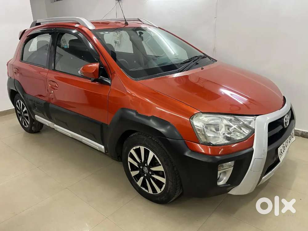 Toyota Etios Cross 2015