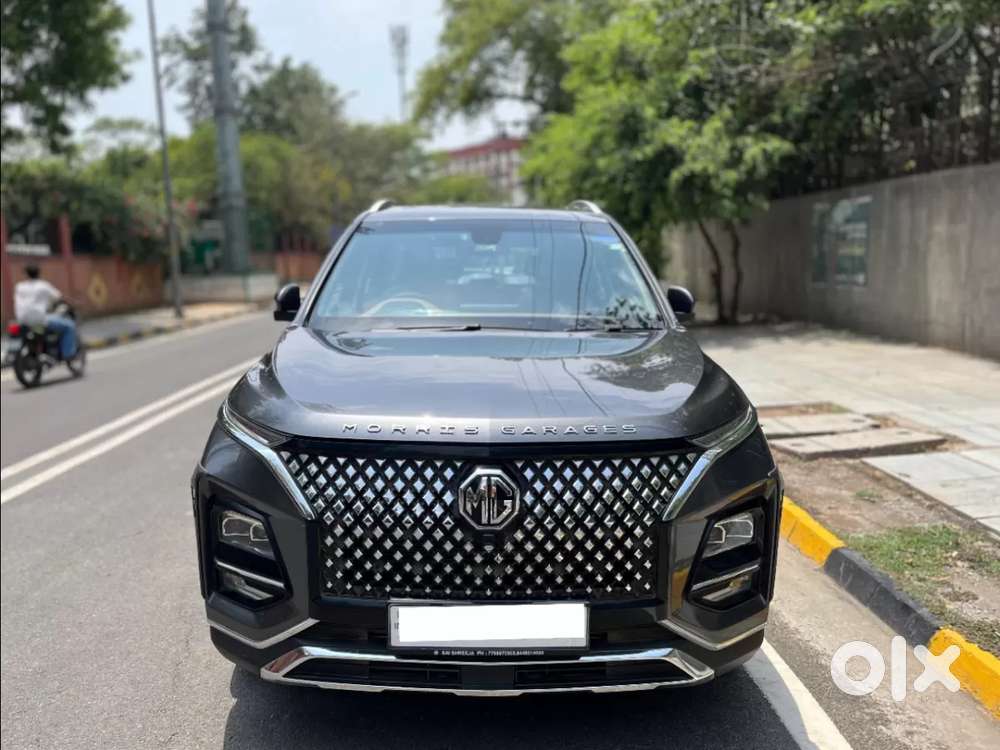 Mg Hector Plus Sharp Pro 1.5 Turbo Petrol Cvt 7 Str, 2025, Petrol