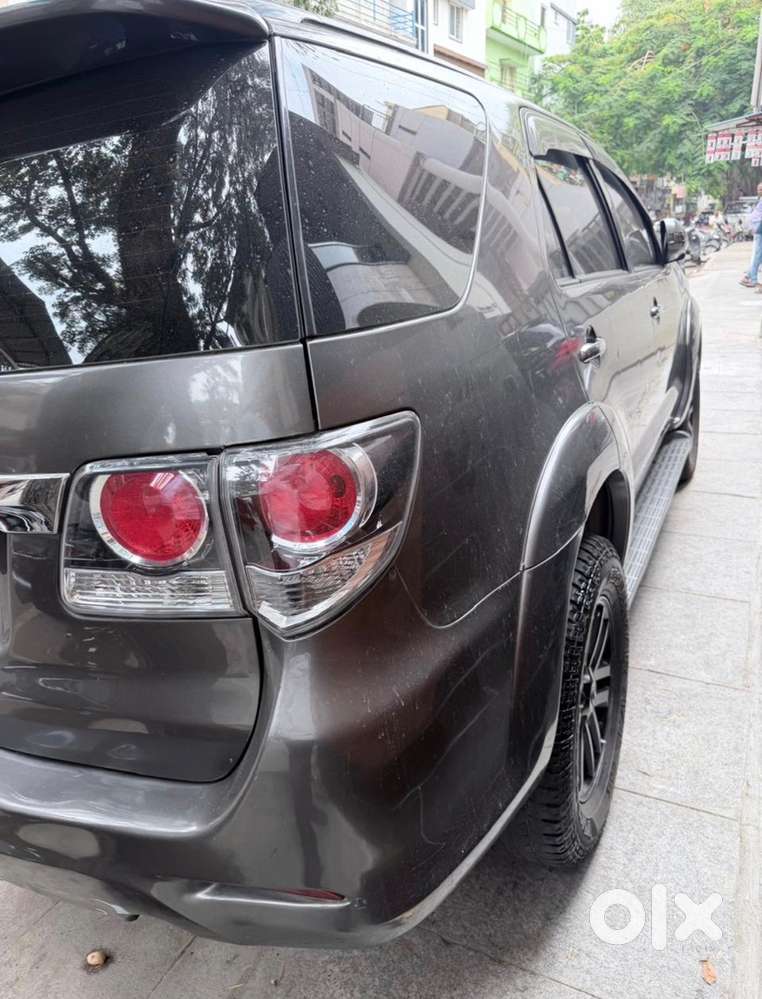 Toyota Fortuner Diesel 2012 4x4 MT