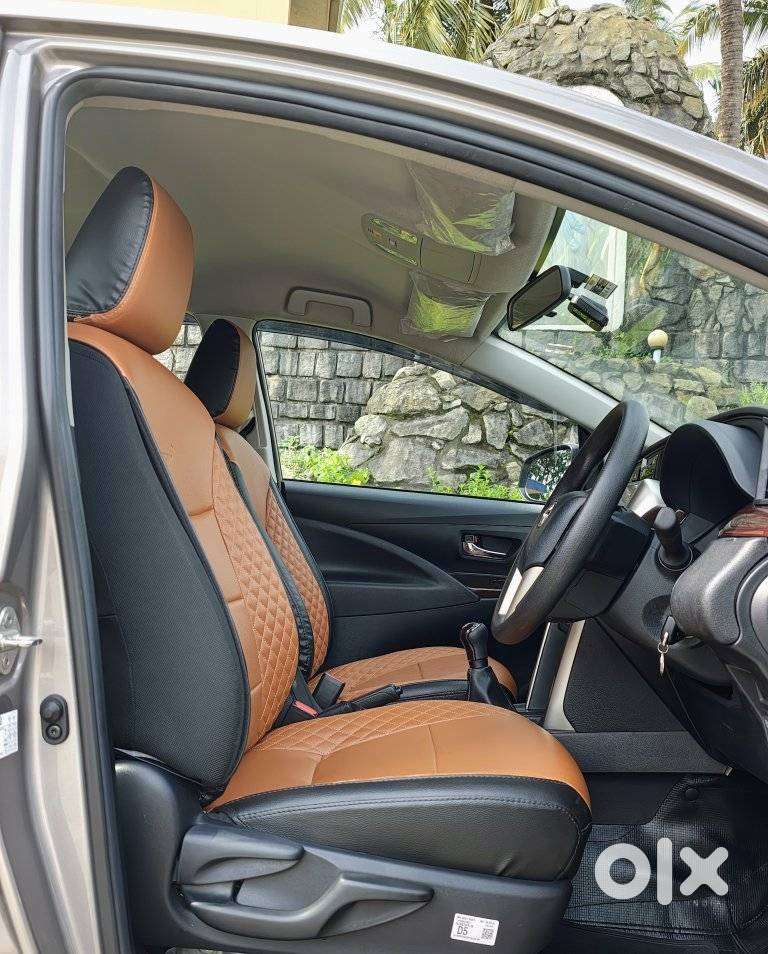 Toyota Innova Crysta [2020-ongoing] 2.7 Gx Mt 8 Str, 2025, Diesel