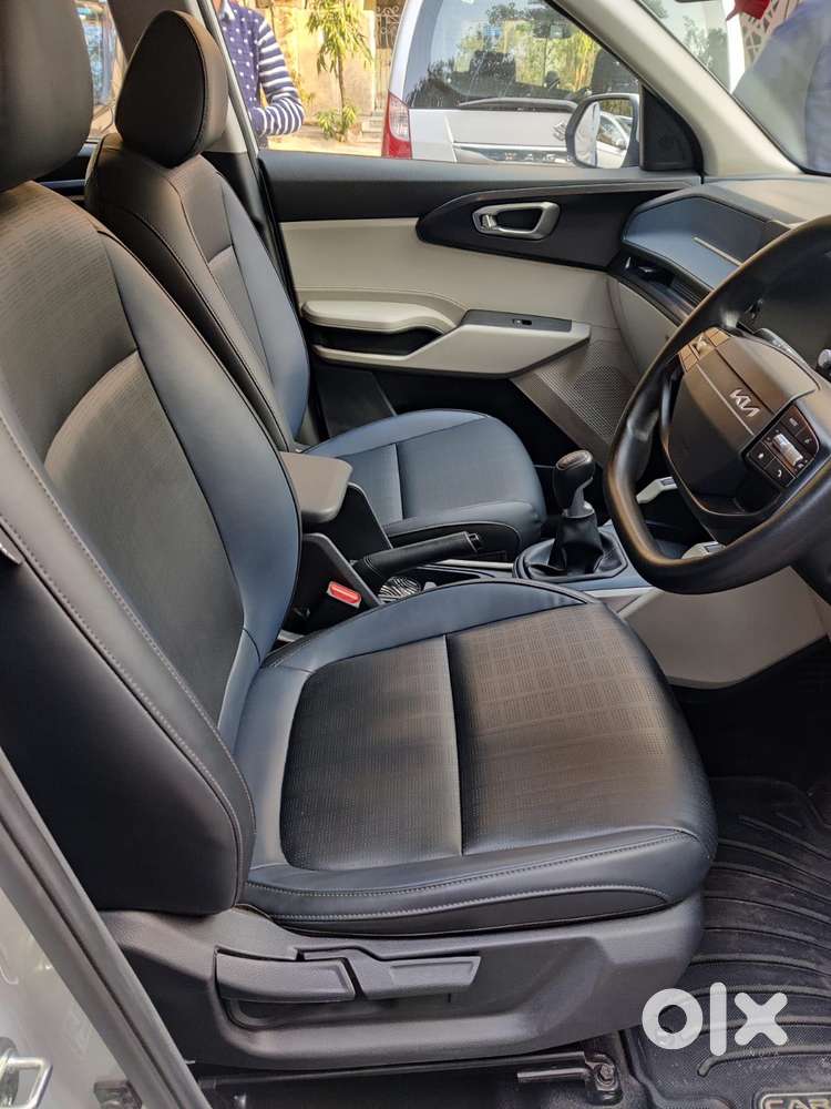 Kia Carens Clavis Hte, 2025, Petrol