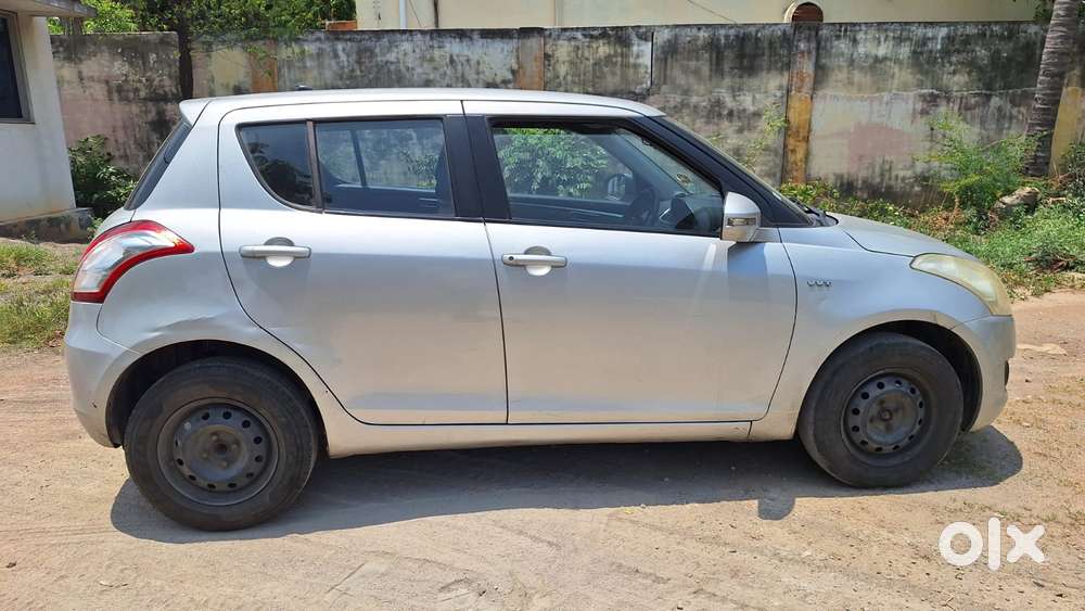 Maruti Suzuki Swift, 2012, Petrol