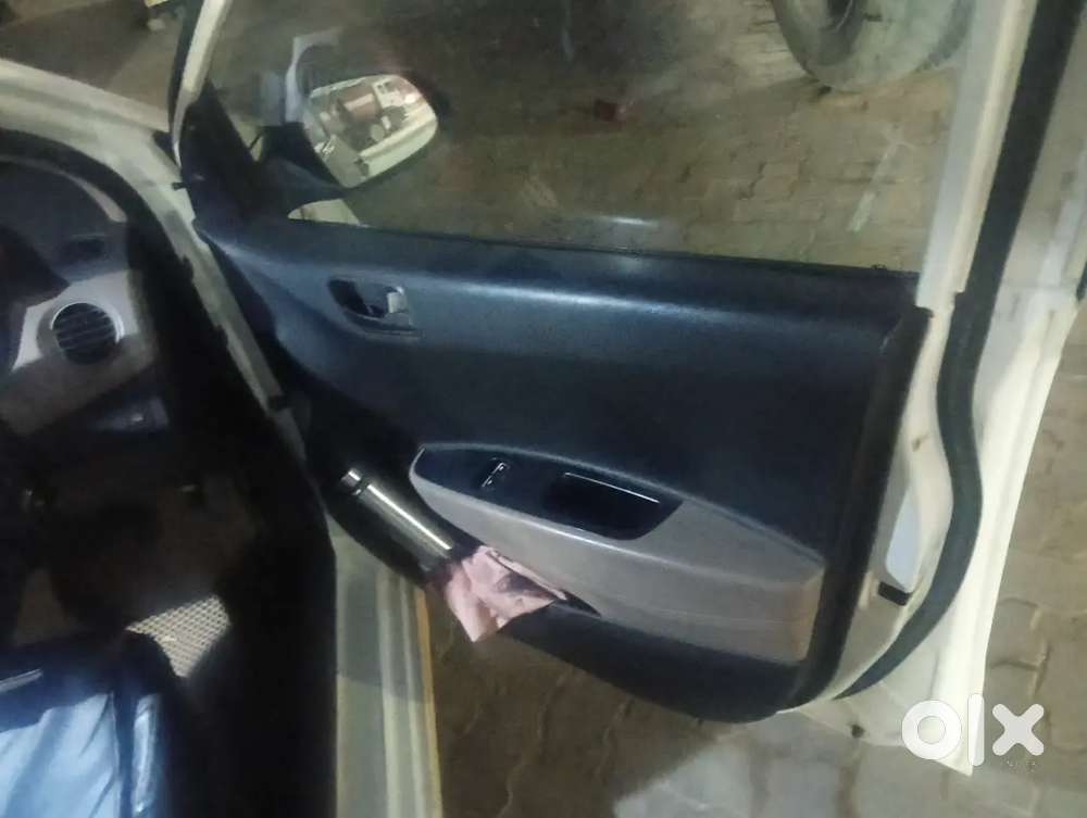 Hyundai Xcent 2017 Diesel 270000 Km Driven