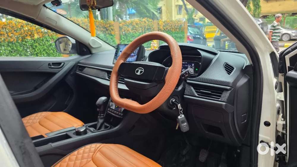 Tata Nexon, 2025, Petrol
