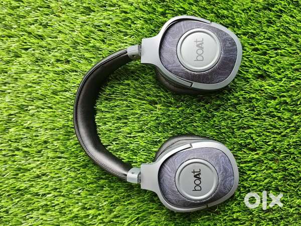 Boat Rockerz 550 Headphones