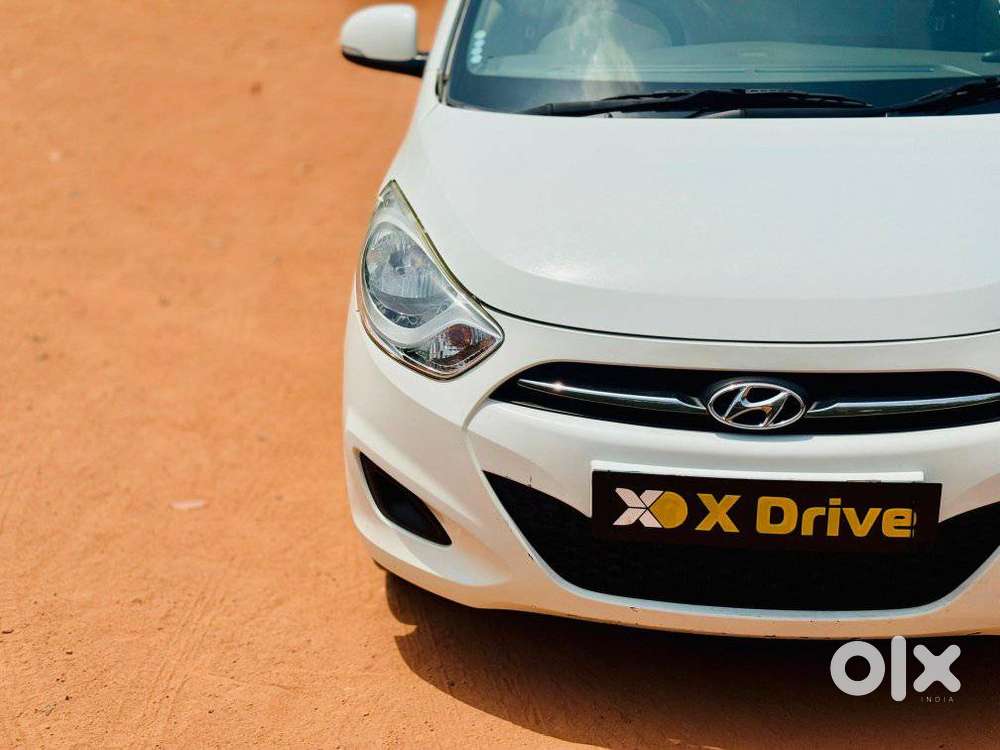 Hyundai I10 Sportz At, 2012, Petrol