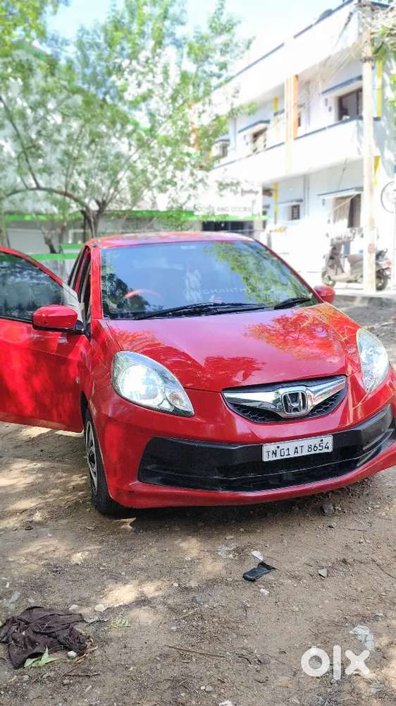 Honda Brio 2013 Petrol Well Maintained