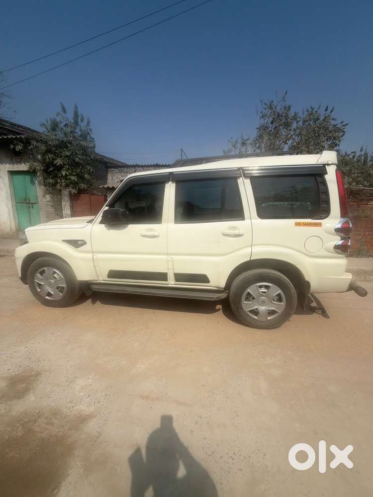 Mahindra Scorpio Classic 2023 Diesel 65000 Km Driven