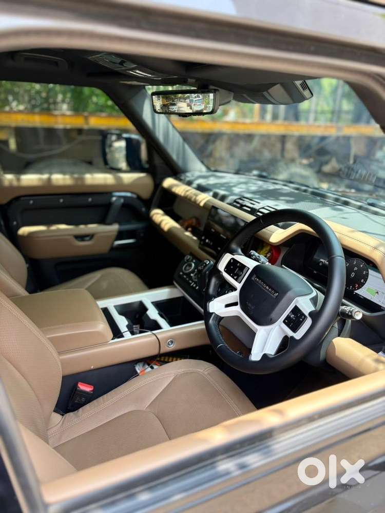 Defender Black Colour 6 Months Old Ka Registered With Fancy No