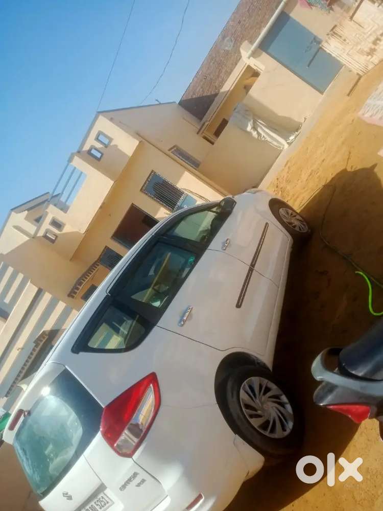 Maruti Suzuki Ertiga 2013