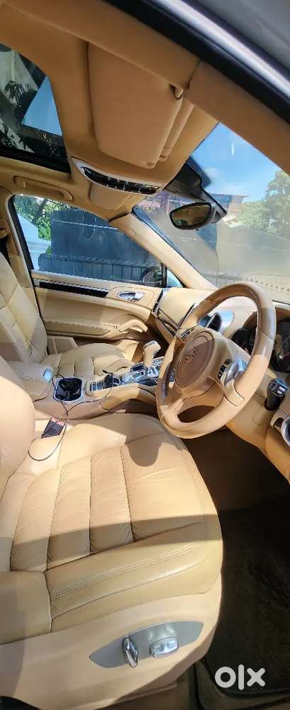 Porshe Cayenne Car Well Maintained