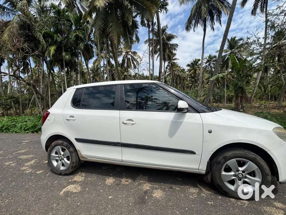 Skoda Fabia 2010 Diesel 115000 Km Driven