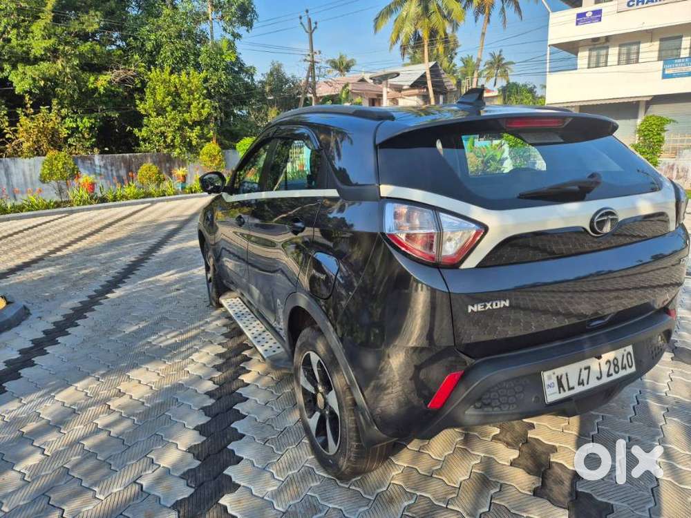 Tata Nexon Amt Xza Plus, 2019, Petrol