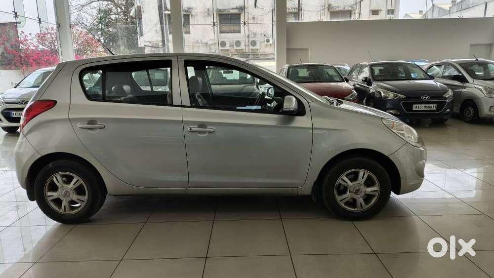 Hyundai I20 Asta 1.4 At With Avn, 2012, Petrol