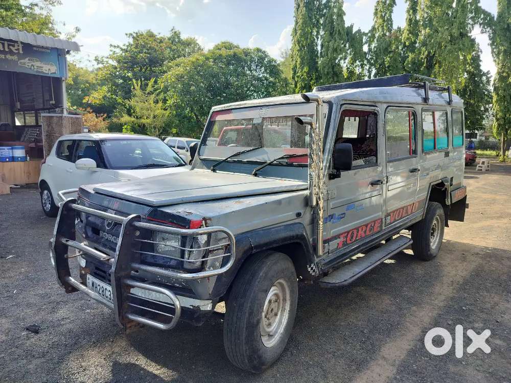 Force Motors Trax Cruiser 2004