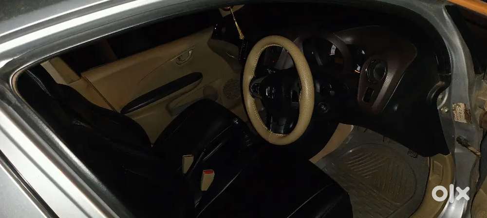 Honda Brio 2014 Petrol Well Maintained