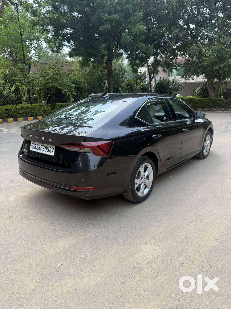 Skoda Octavia 2.0 Style Tsi At, 2022, Petrol
