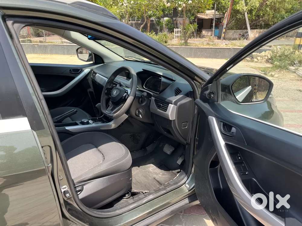 Tata Nexon 1.2 Revotron Xma Amt (s), 2023, Petrol