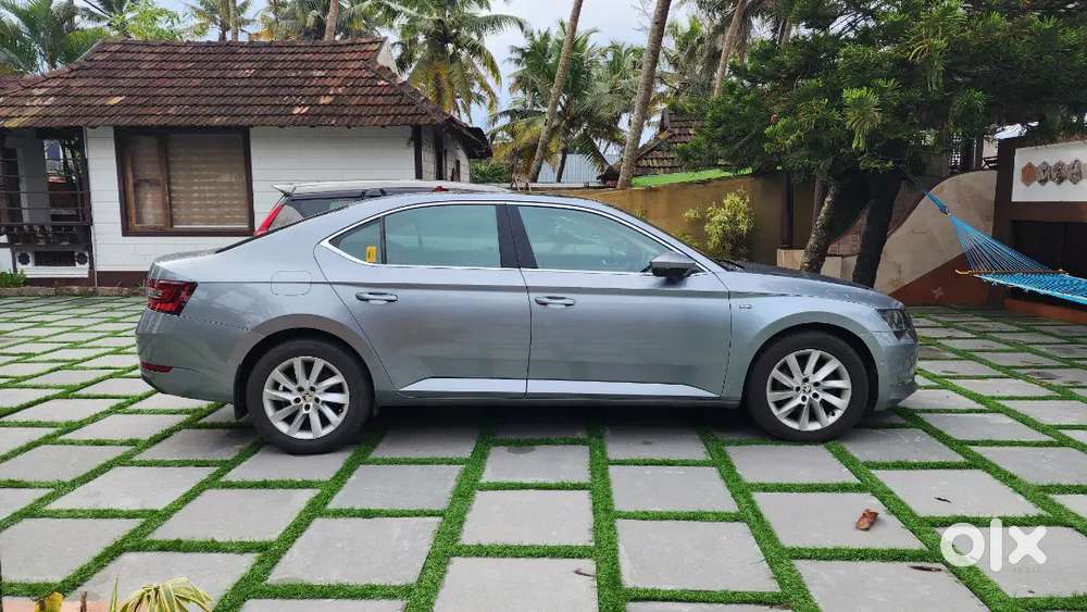 Skoda Superb 2016 December Diesel Well Maintained