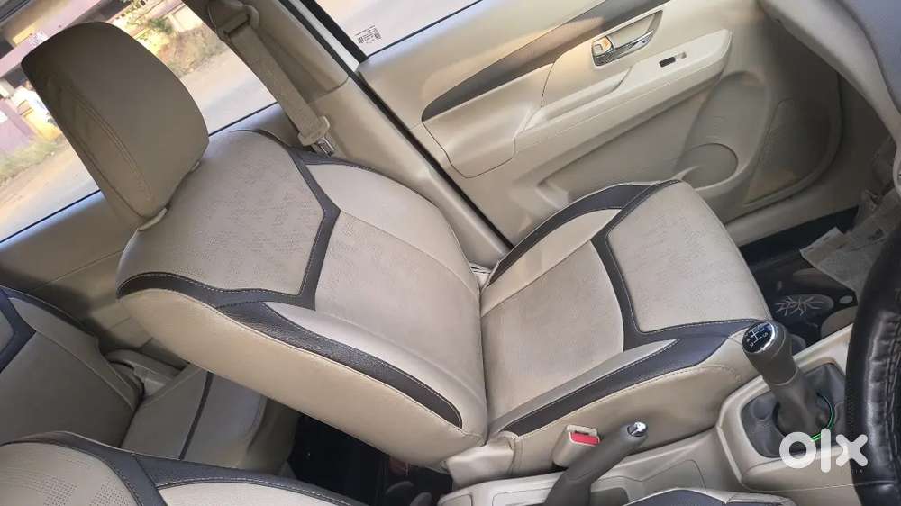 Maruti Suzuki Ertiga Vxi Petrol 2025