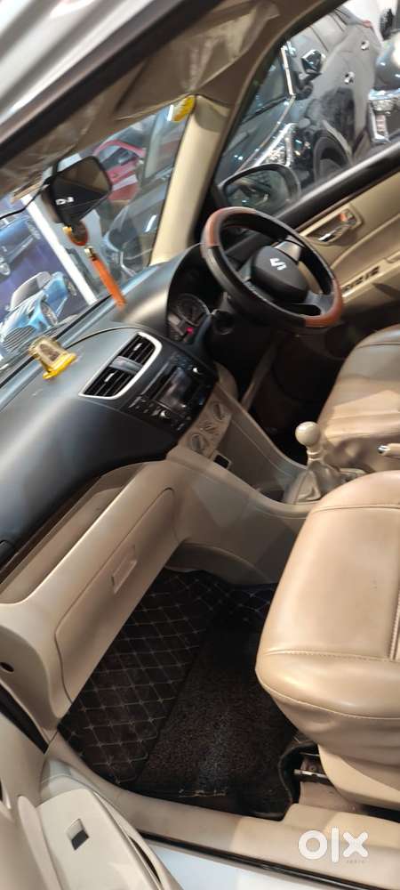 Maruti Suzuki Dzire, 2015, Petrol