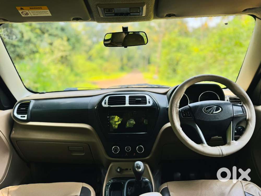 Mahindra Tuv 300 T8, 2012, Petrol
