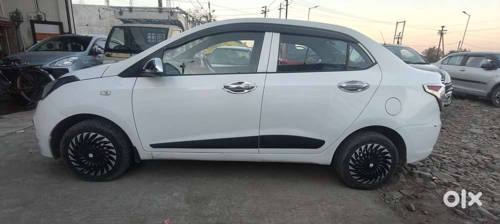 Hyundai Xcent Diesel Car 2018