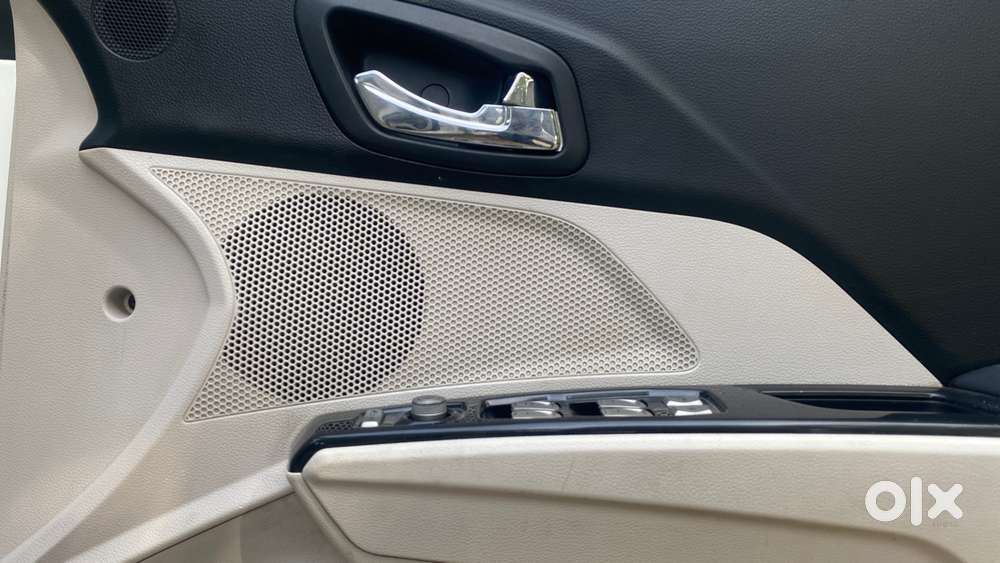 Mahindra Xuv300 W8 Option, 2021, Petrol