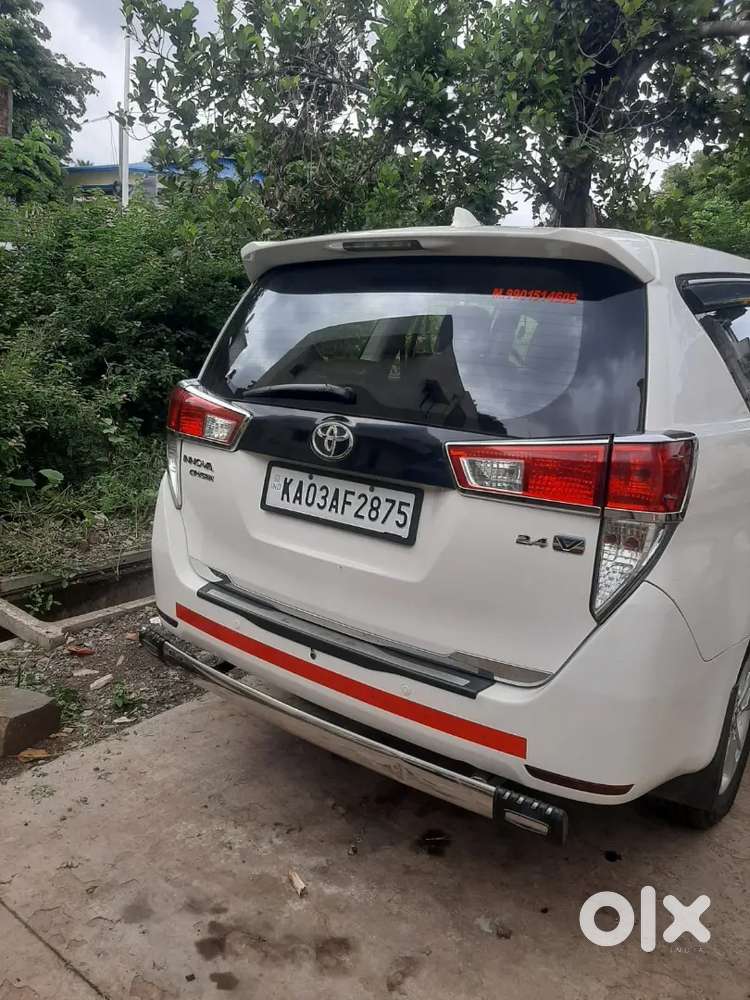 Toyota Innova Crysta 2018 Diesel Well Maintained