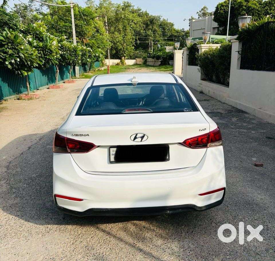 Hyundai Verna Crdi 1.6 At Ex, 2018, Diesel