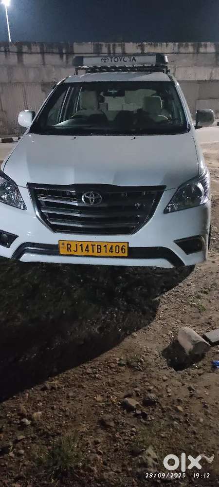 Toyota Innova 2011