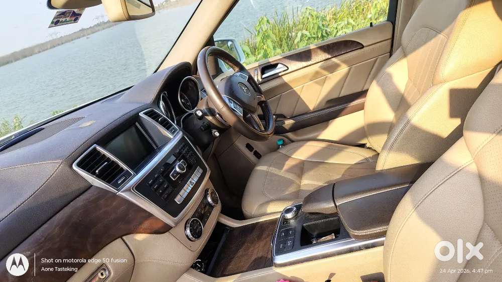 Mercedes Benz Gl 350 2015 Model Second Owner 25 Lacs