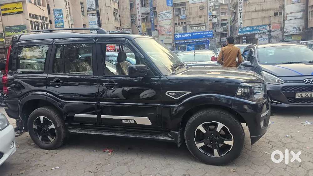 Mahindra Scorpio Classic 2023 Diesel 2300 Km Driven
