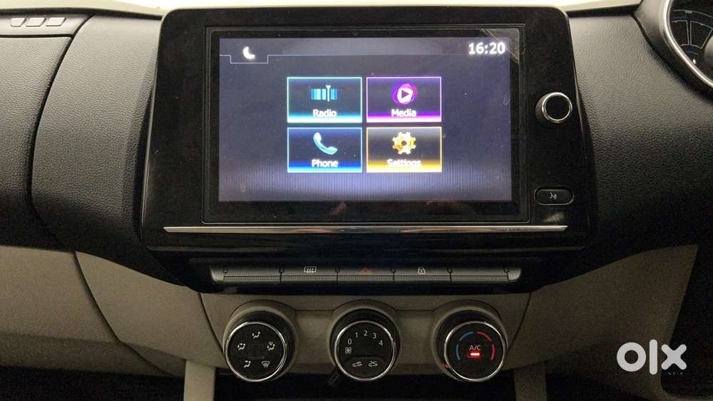 Renault Triber Rxz, 2022, Petrol