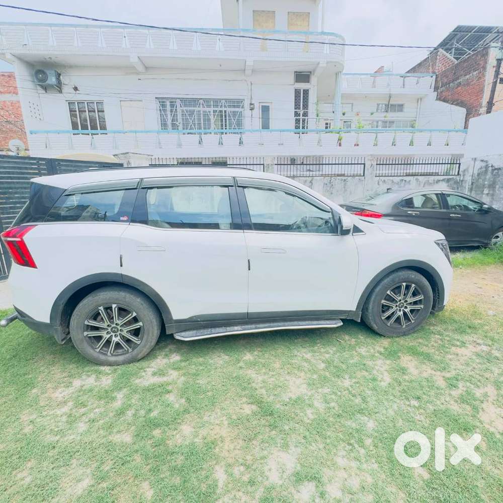 2022 Mahindra Xuv700 Ax7 Mt Petrol  33,000 Km  Excellent Condition