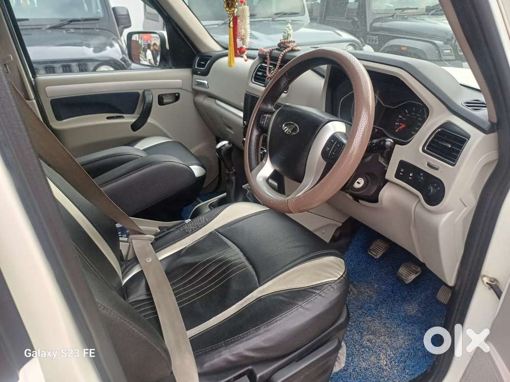 Mahindra Scorpio S11 Mt 7s, 2022, Petrol
