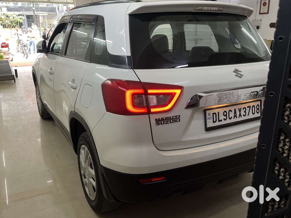 Maruti Suzuki Brezza 1.5 Vxi Smart Hybrid, 2022, Petrol