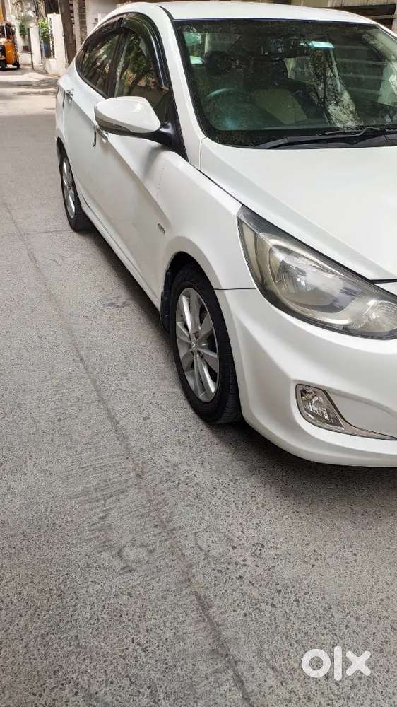 Hyundai Verna Fluidic 1.6crdi Sx Automatic