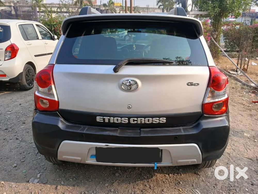 Toyota Etios Cross 2015 Diesel Well Maintained