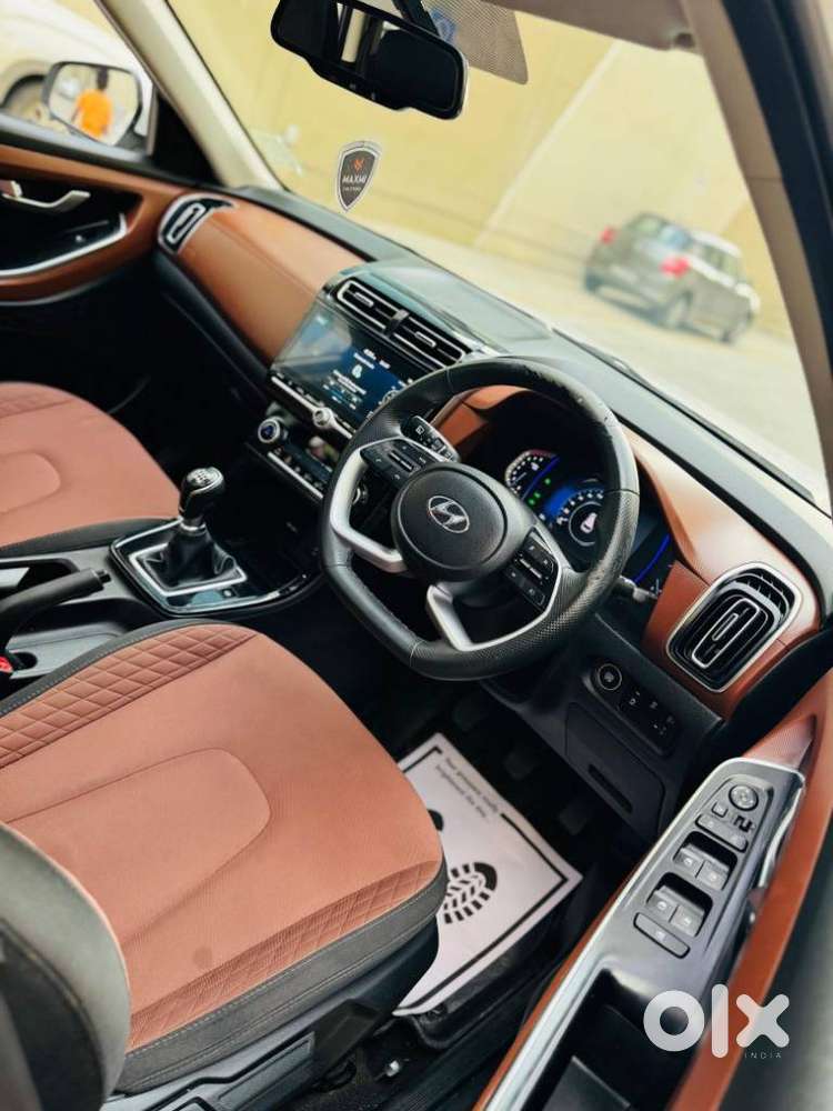 Hyundai Alcazar Prestige 7-seater, 2024, Petrol