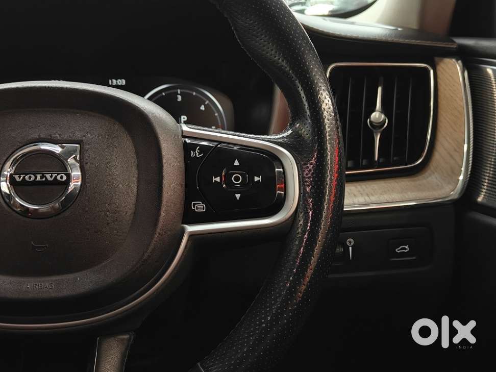 Volvo Xc60 D5 Inscription, 2019, Diesel