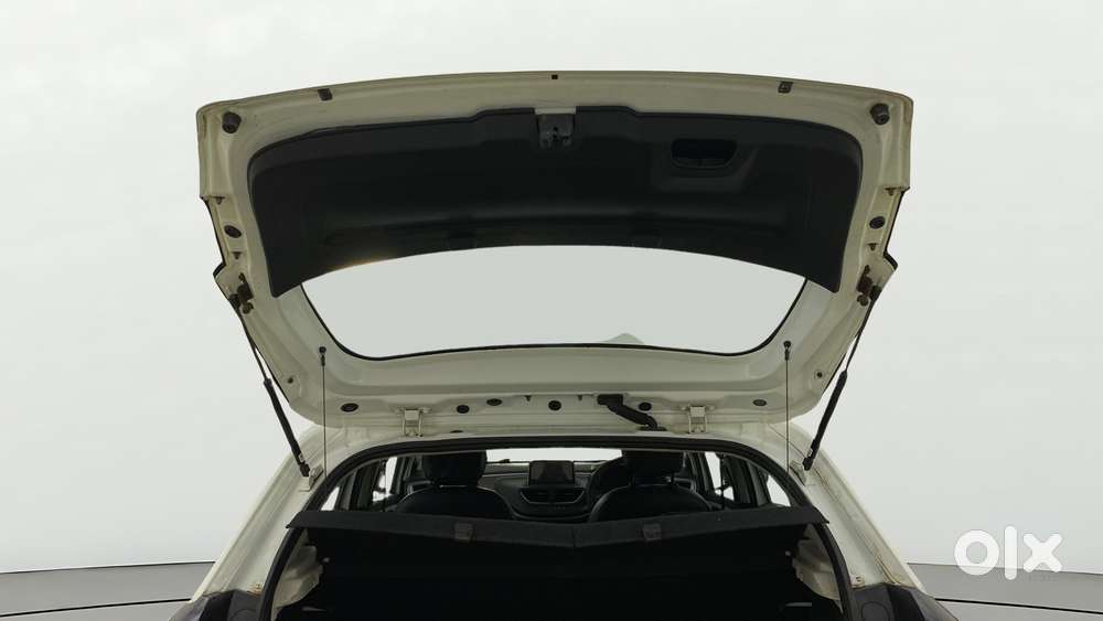 Tata Altroz 1.2 Xt, 2021, Petrol