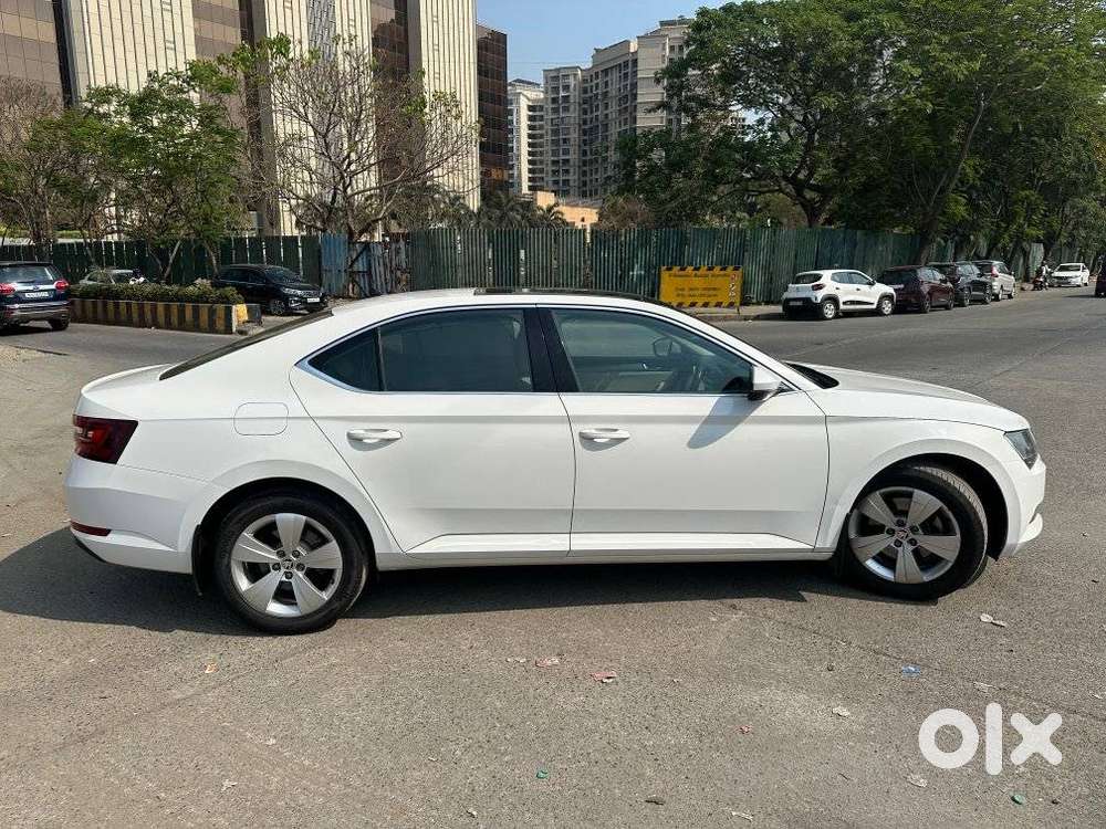 Skoda Superb Style 1.8, 2019, Petrol