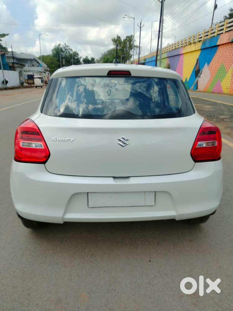 Maruti Suzuki Swift Vxi 1.2 Abs Bs-iv, 2018, Petrol