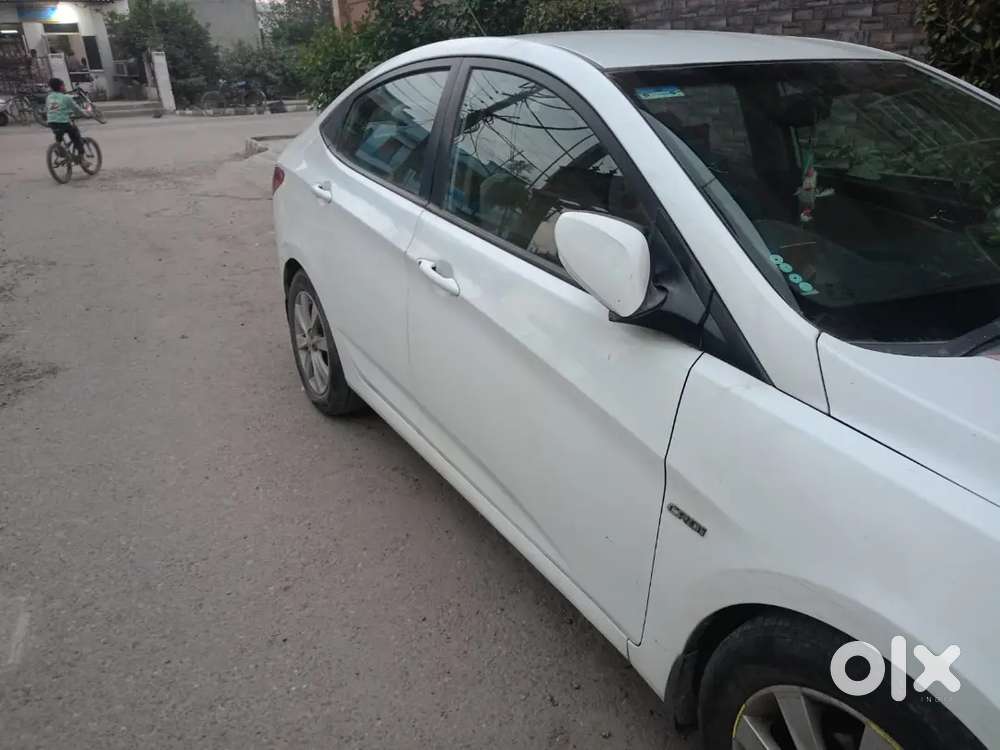 Hyundai Verna 1.6 Sx 2011