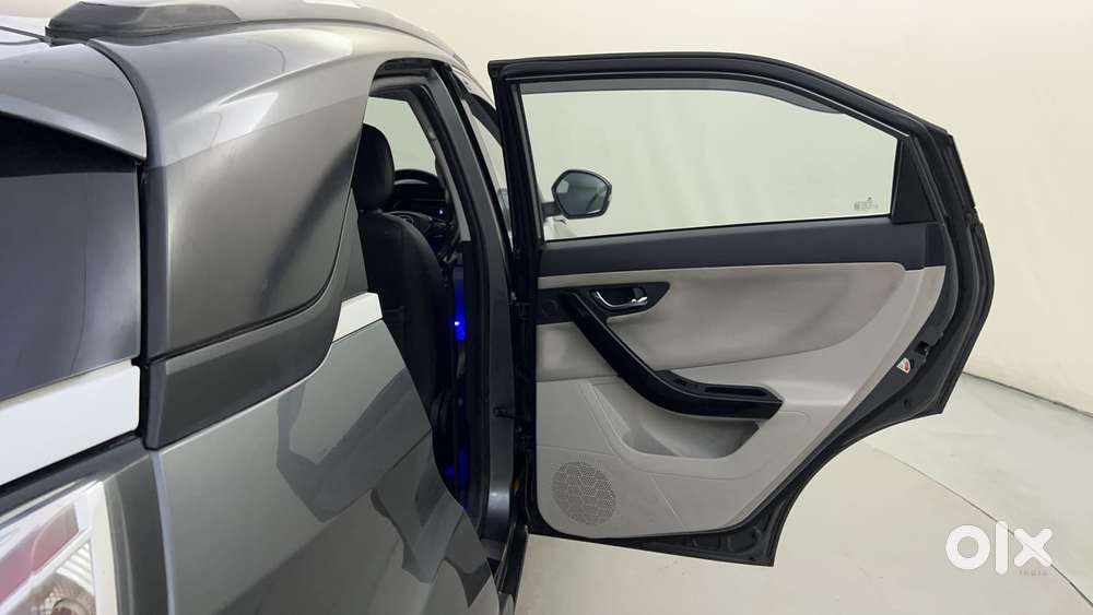 Tata Nexon 1.5 Revotorq Xz Plus (s), 2023, Diesel
