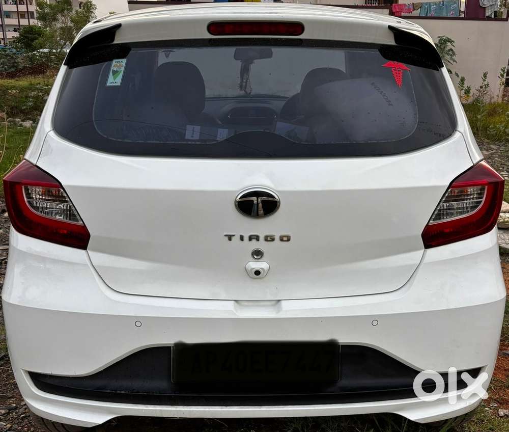 Tata Tiago Petrol 2024