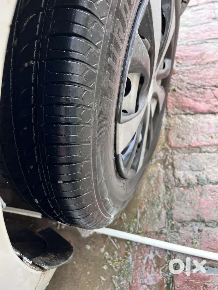 First Owner Gadi H Dono Chabi H 5 Tyre New H Family K Mtlb Ki Gadi H H