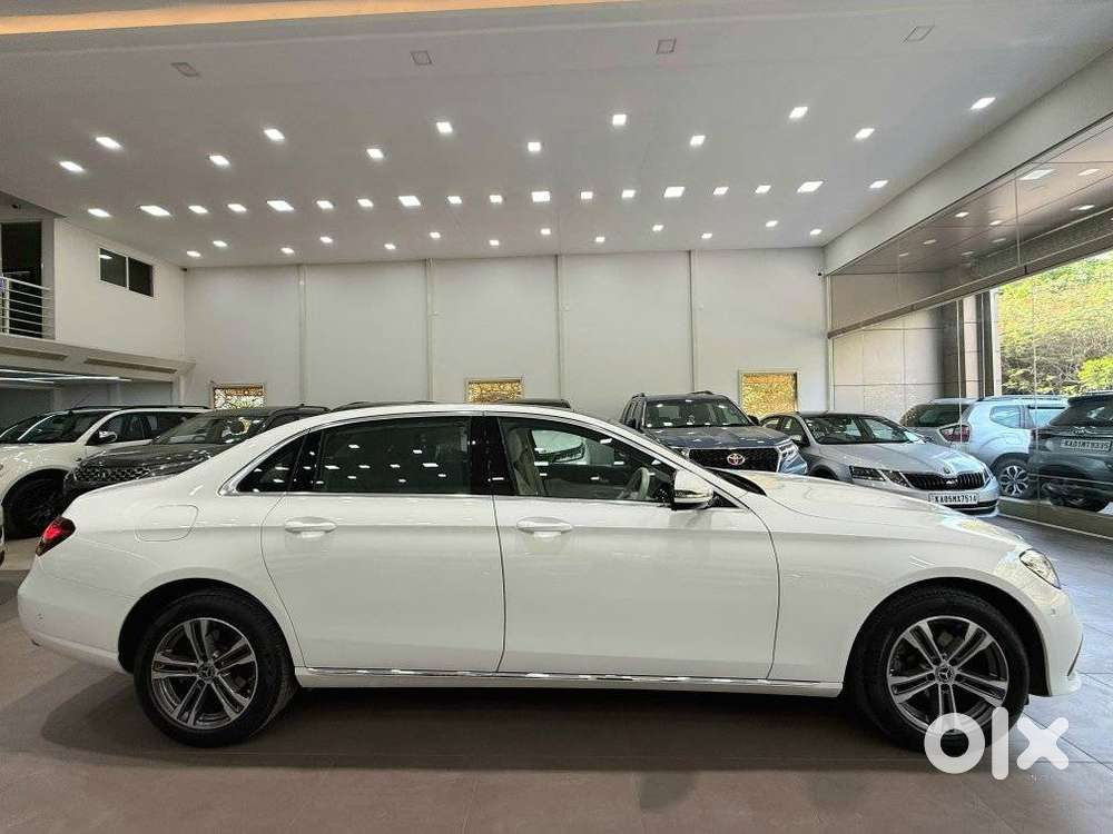 Mercedes-benz E-class Expression E 220 D, 2023, Diesel