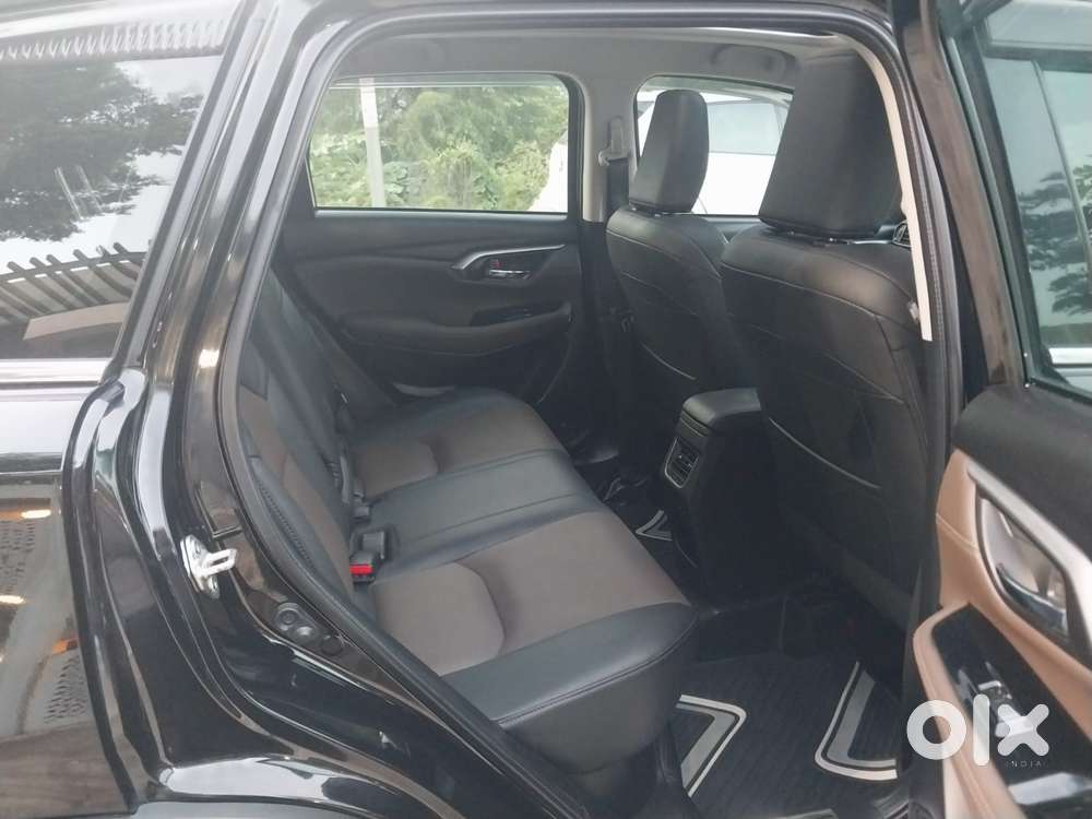 Toyota Urban Cruiser Hyryder 1.5 V Hybrid, 2023, Petrol
